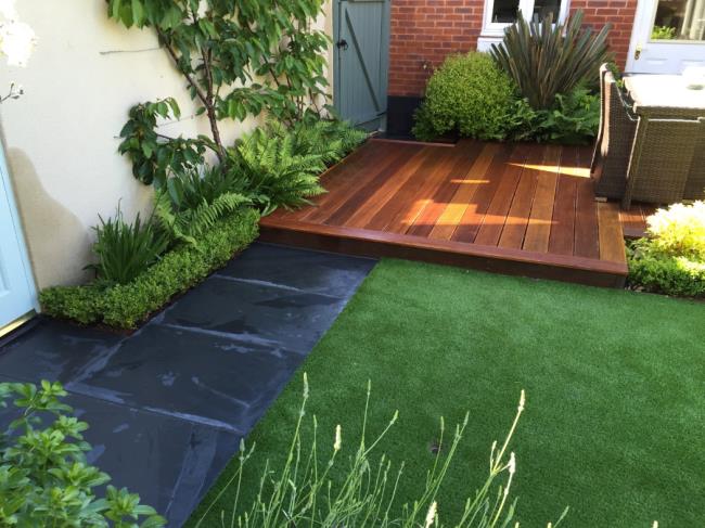 家里可以铺装宠物仿真草坪吗？