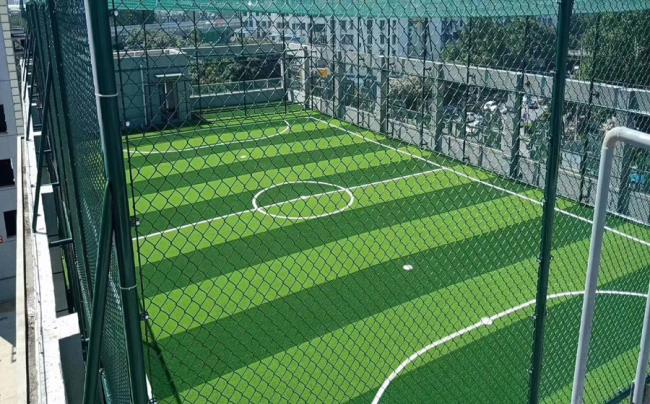 想来一场高空足球赛吗